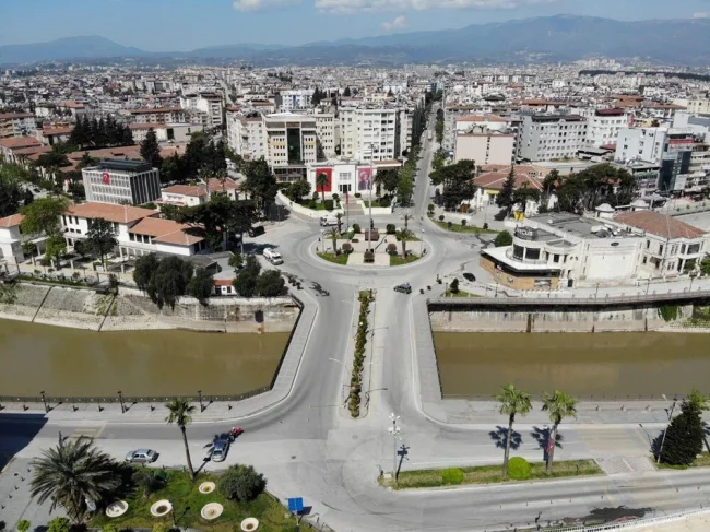 Depremin ardından Hatay'da yıkımın izleri!
