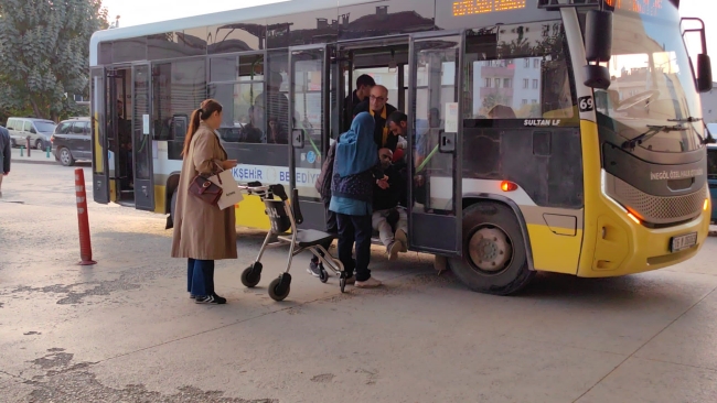 Fenalaşan yolcunun hayatını otobüs şöförü kurtardı