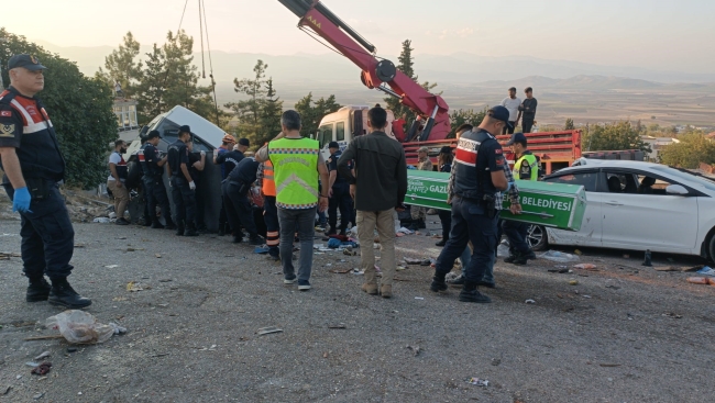 Gaziantep'te katliam gibi kaza: 6 ölü