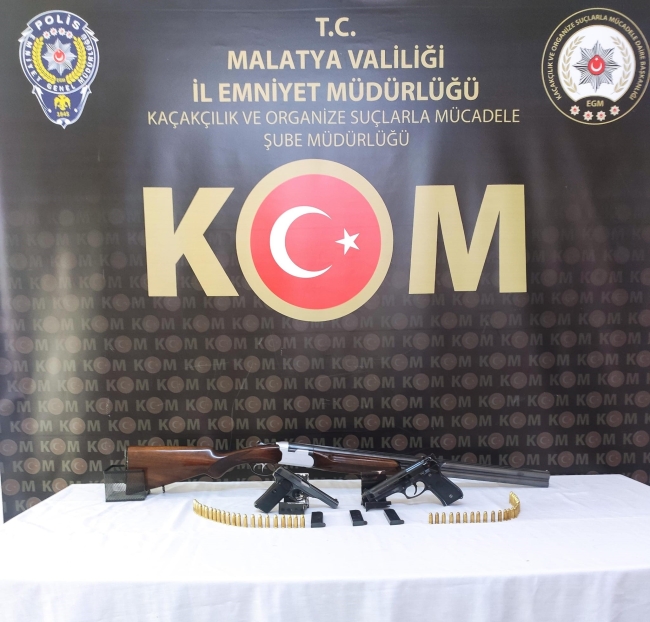 Silah kaçakçılığı operasyonu: 4 gözaltı