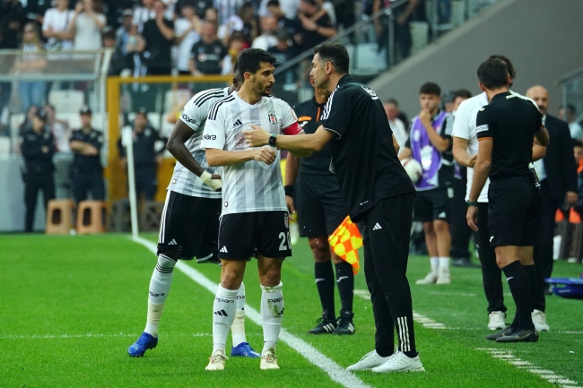 Burak Yılmaz, galibiyet ile başladı