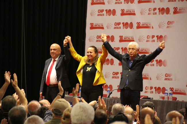 CHP Antalya’da değişim