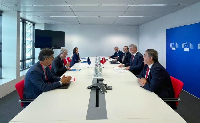 Bakan Bolat, Paolo Gentiloni ile görüştü