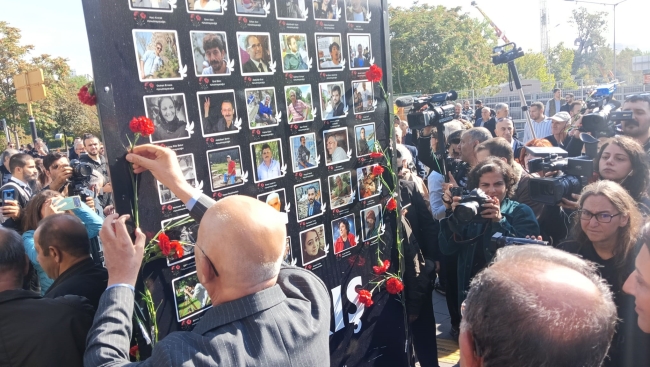 Ankara Garı'nda gerçekleşen saldırıda ölenler 8. yılında anıldı