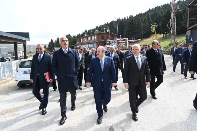 Bakan Ersoy: "Uludağ'ı eski ışıltılı günlerine geri döndüreceğiz"