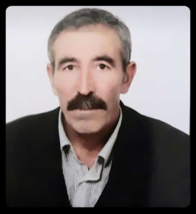 Yaşlı adam arazide ölü bulundu