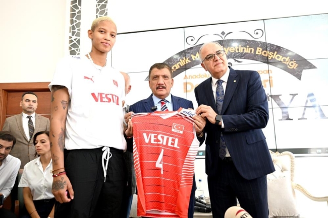 Malatyalı Vargas, memleketine geldi