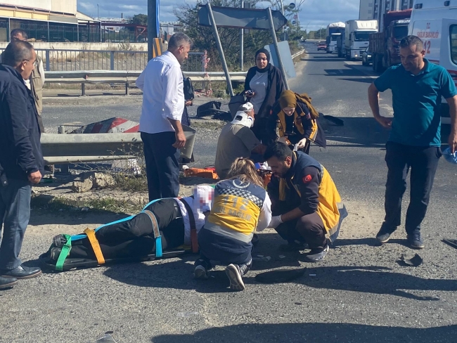 Yolcu otobüsü TIR'la çarpıştı: 3 yaralı