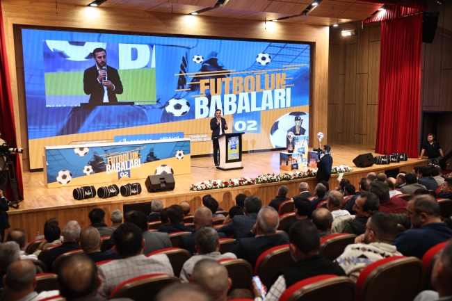 ‘Futbolun Babaları’ turnuvasının kura çekimi yapıldı