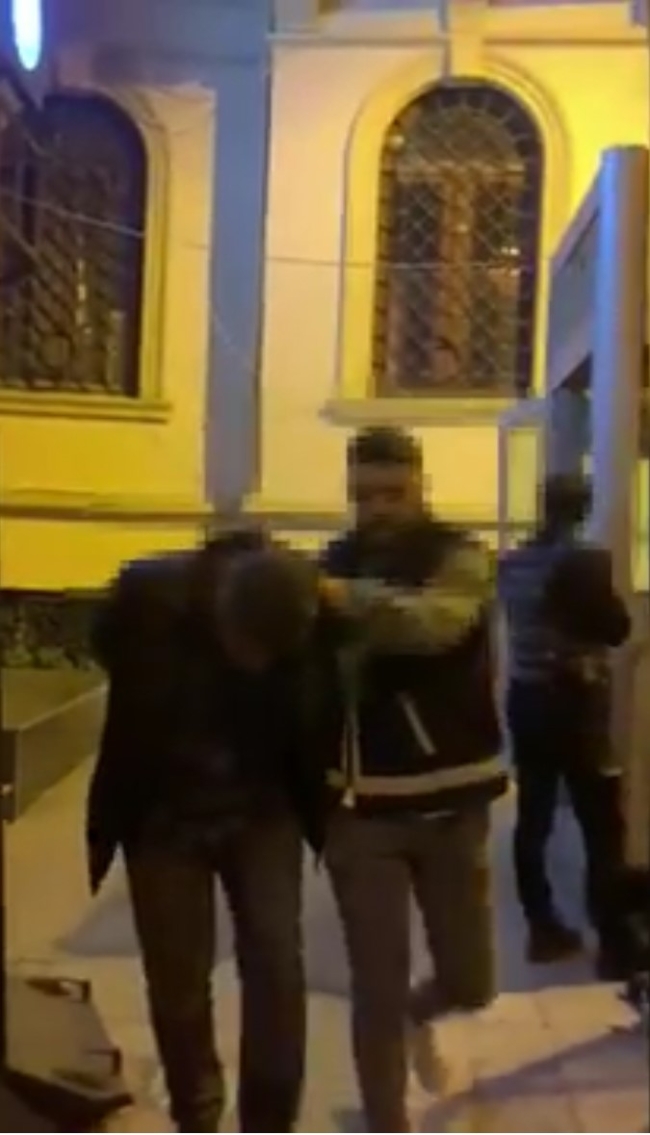 Film değil gerçek! Kredi çıkartamadı diye bankacıyı boynundan vurdu