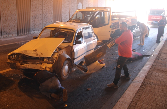 Kayseri'de 3 araç kamyonla çarpıştı: 4 yaralı