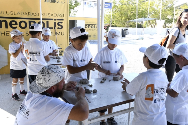Minik sanatçılar Neopolis’te keyifli vakit geçirdi