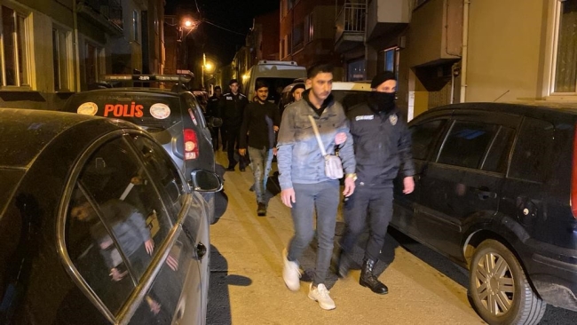 Bursa'da 37 kaçak göçmen yakalandı