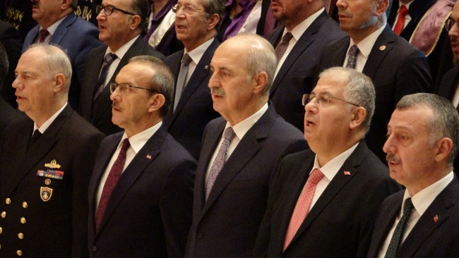 Kurtulmuş: Dünyaya insanlık dersi vermek durumundayız