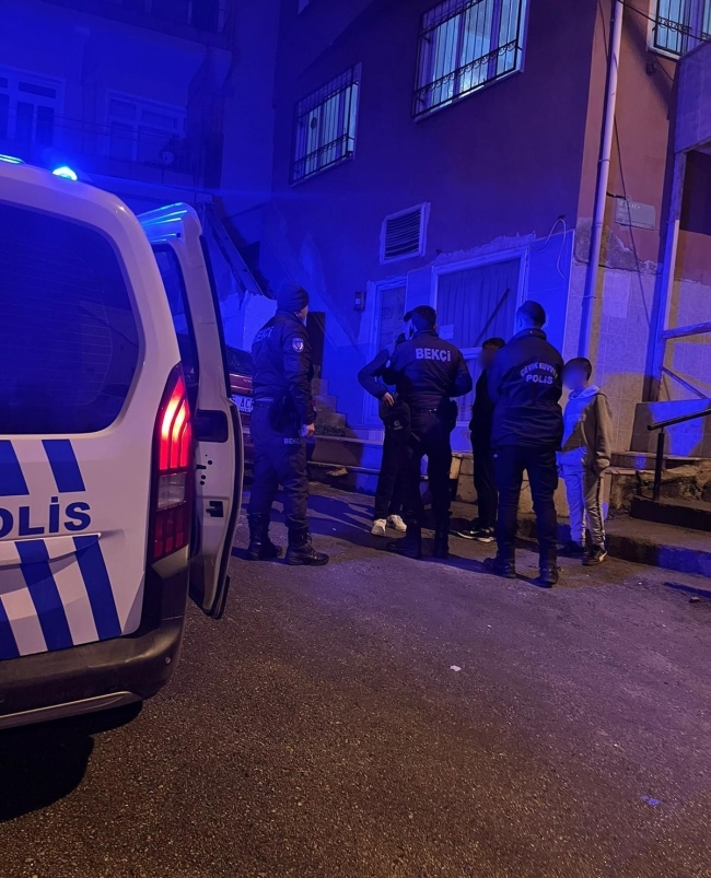 Bursa'da polis ekipleri uygulamalara devam ediyor