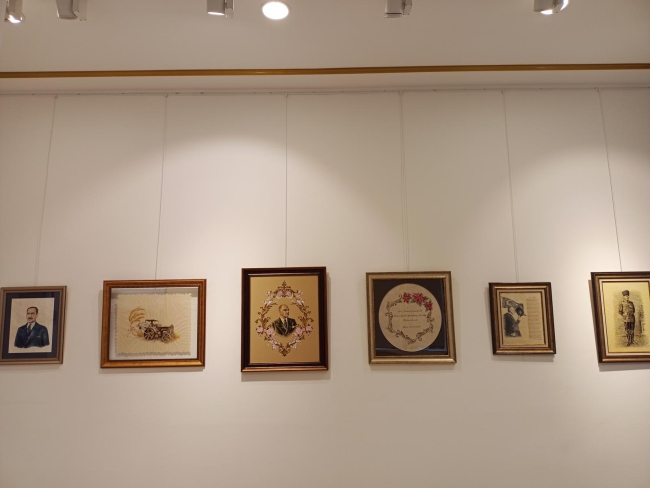 Bursa'da Cumhuriyetin 100. yılı sergisi sanatseverlerle buluştu