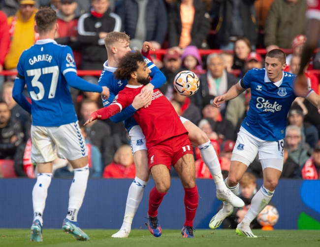 Mohamed Salah'ın iki golüyle Liverpool galip