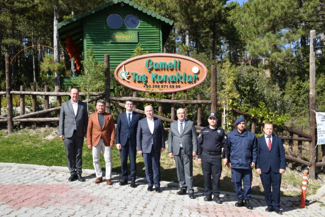 Vali Coşkun, Çameli’nde çalışmalar hakkında bilgi aldı
