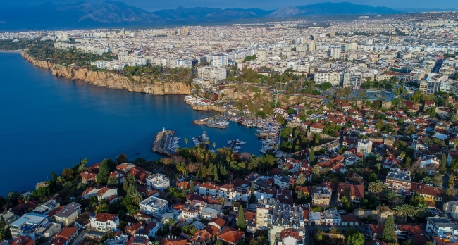 Yabancı yatırımcı gözünü Antalya'ya dikti