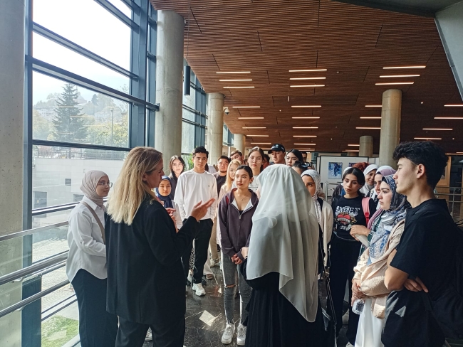 Öğrenciler Bursa'nın tarihi güzelliklerini keşfetti