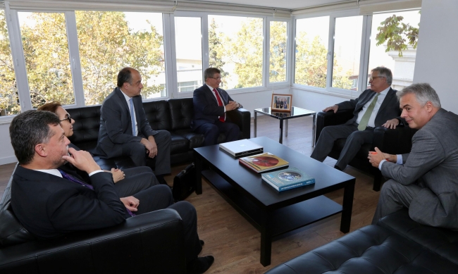 Davutoğlu: Erdoğan'dan görüşme talep edeceğim