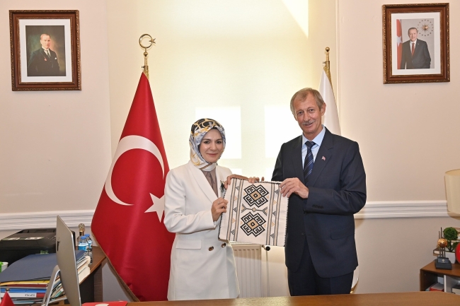 Bakan Göktaş'tan, projelere katkı sözü!