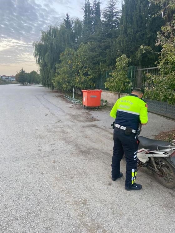 Jandarmadan plakasız araçlara yönelik denetim!