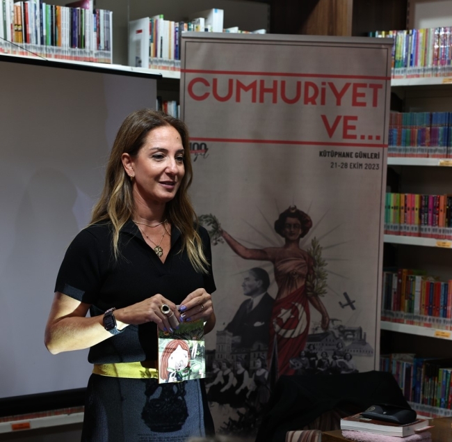 Burcu Bahar 'Atatürk ve Sihirli Gözlük' kitabını anlattı