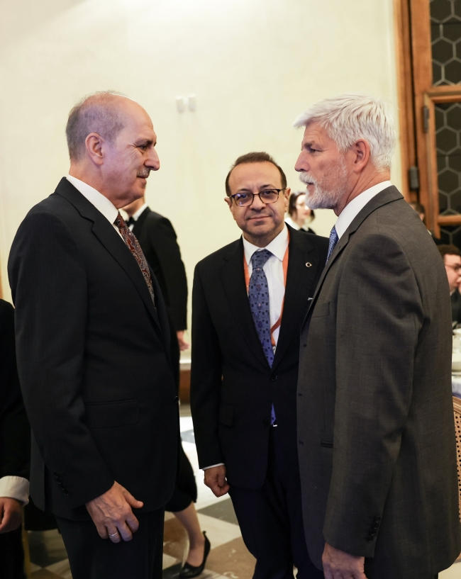 TBMM Başkanı Kurtulmuş, Çekya'da kritik temaslar