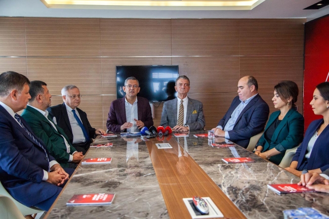CHP'li Özel'den '"Atatürkçü kadro" vurgusu