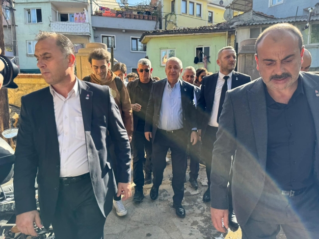 Zafer Partisi Genel Başkanı Ümit Özdağ Bursa'da
