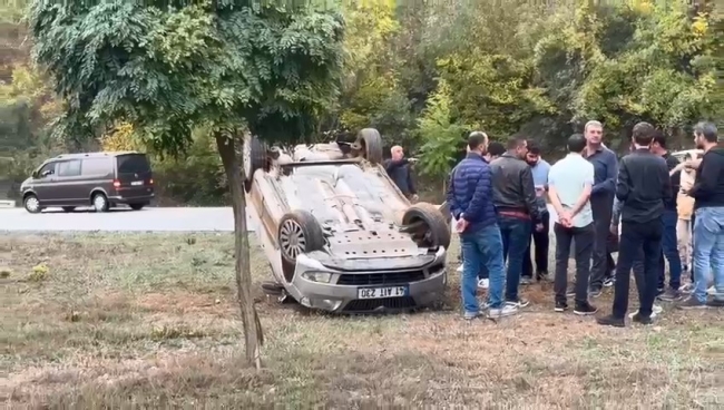 Bursa'da kontrolden çıkan araç takla attı, genç çift ölümden döndü