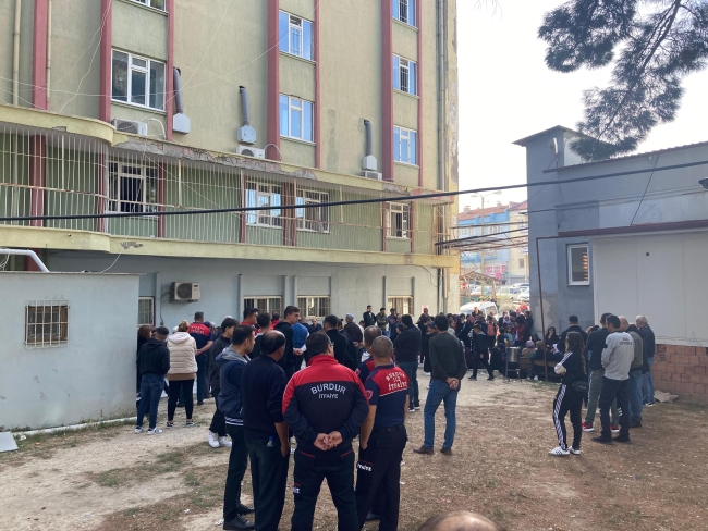 Otomobil tarlaya uçtu! genç itfaiye eri hayatını kaybetti