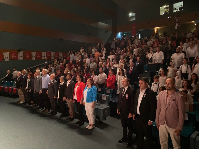 CHP Bursa'da Cumhuriyet'in 100. yılı coşkusu