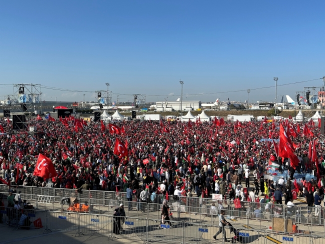 Büyük Filistin Mitingi başladı