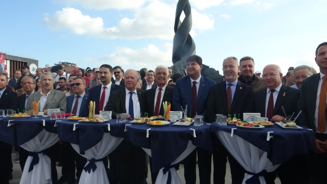 Muğla'da Cumhuriyet’in 100’üncü yıl heykeli açıldı