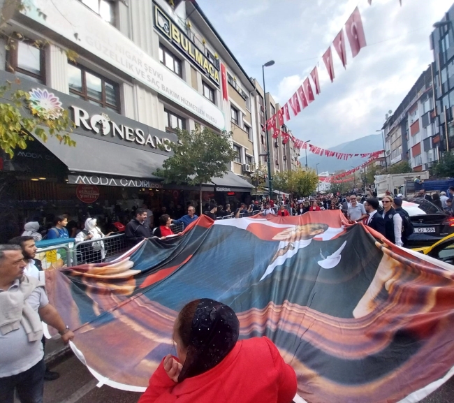 CHP Bursa 100. yıl için yürüyor!