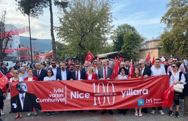Bursa bugün al bayraklarla donatıldı!