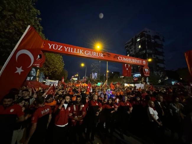 Nilüfer Belediyesi'nden 100. Yıl Yürüyüşü!
