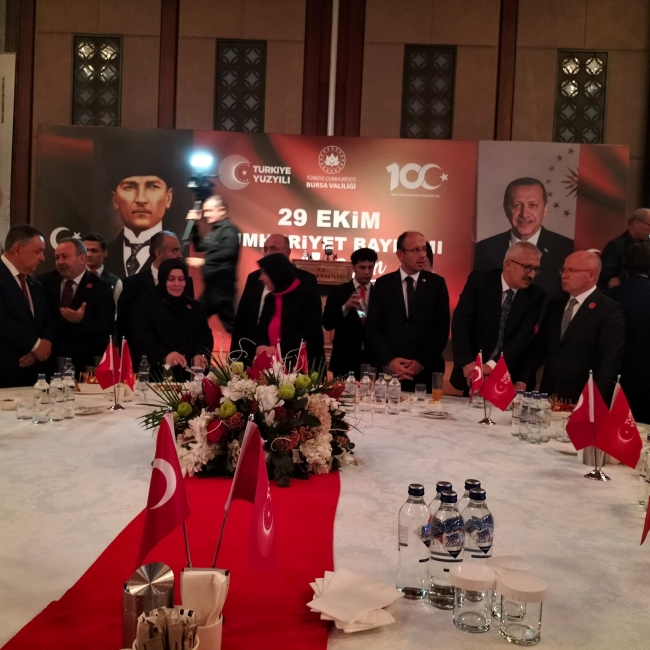 Bursa Valiliği'nden Cumhuriyet resepsiyonu