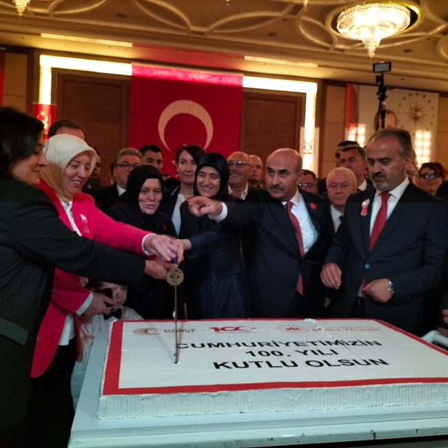 Bursa Valiliği'nden Cumhuriyet resepsiyonu