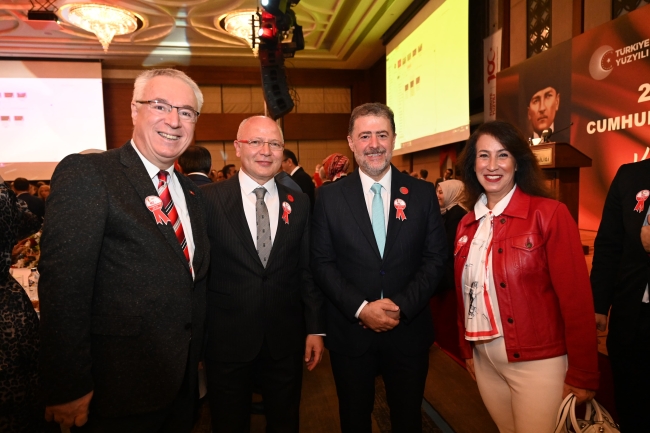 Bursa Valiliği'nden Cumhuriyet resepsiyonu