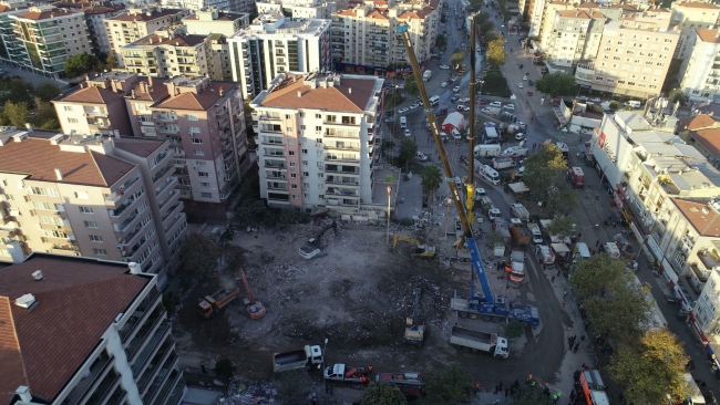 İzmir depreminin 3'üncü yılı! Sorumlular hala yargılanıyor