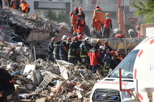 İzmir depreminin 3'üncü yılı! Sorumlular hala yargılanıyor
