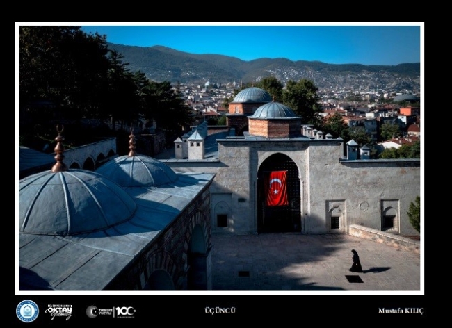 Bursa’da fotoğraf sanatçılarından ‘bayrak’ resitali