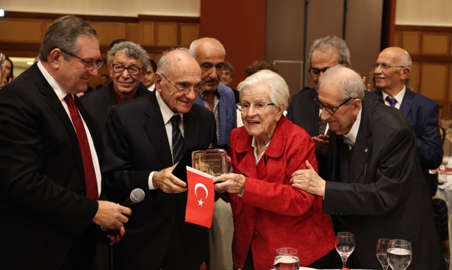 Türkiye Yayıncılar Birliği'nden Nilüfer Belediyesi'ne özel ödül