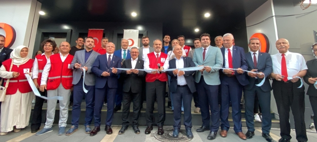 Bursa'da Kızılay Kan Merkezi'nin modern binası hizmette!