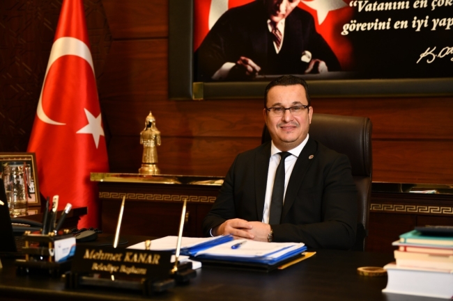 Başkan Kanar'dan 100. Yıla özel beste
