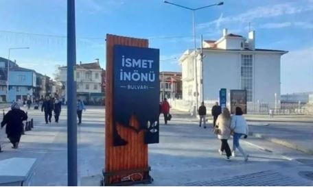 Bursa Büyükşehir Belediyesi'den Mudanya Belediyesi'ne tabela eleştirisi