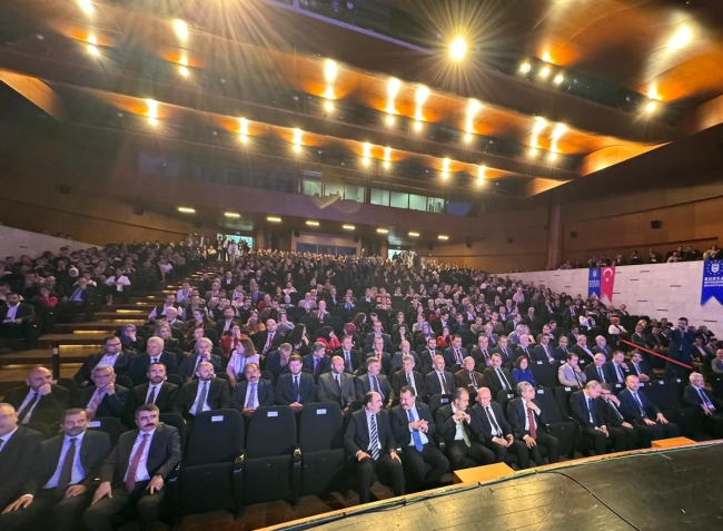 Bursa'da Yalın Belediyecilik Sempozyumu gerçekleştiriliyor